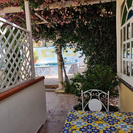 Apartamento Villino Angela A Sant'Anna Boscotrecase Exterior foto