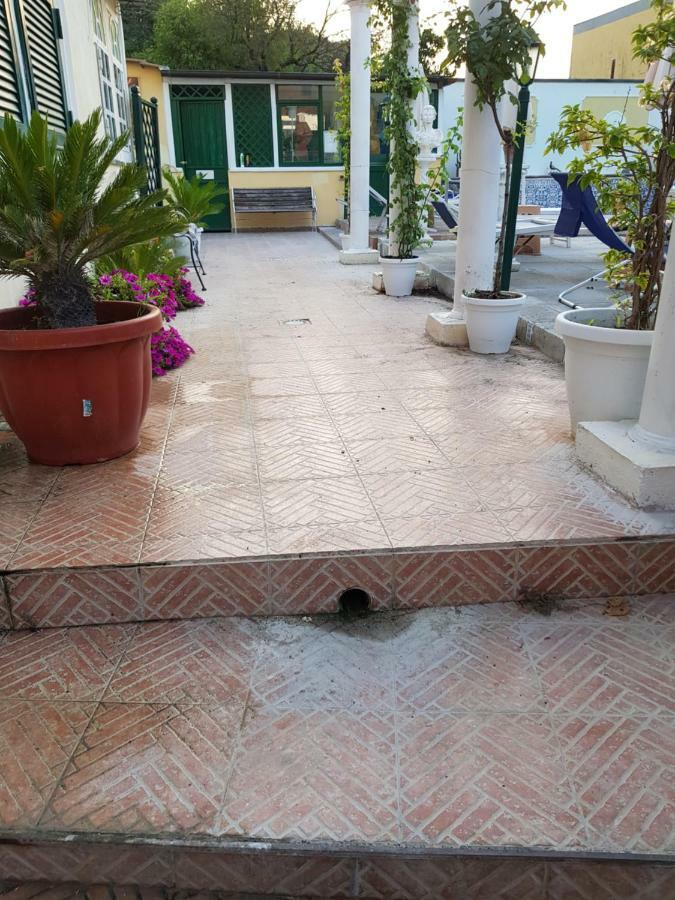 Apartamento Villino Angela A Sant'Anna Boscotrecase Exterior foto